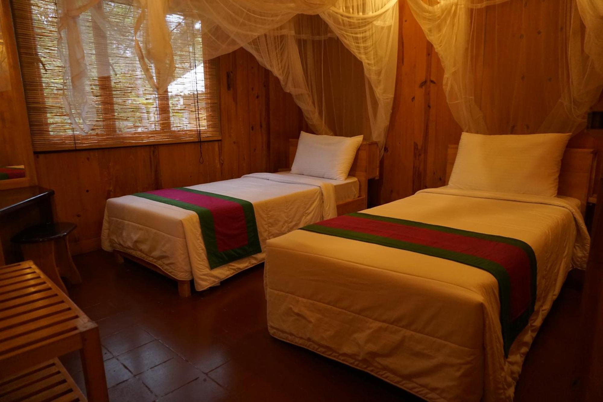 Lake Resort Bolgoda Ваддува Экстерьер фото